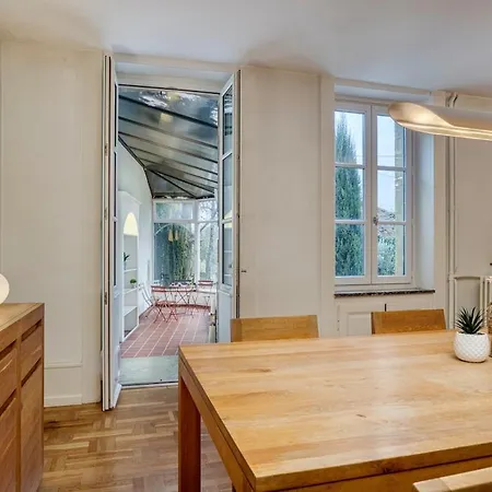 Bedroom 2 - Authentic Charm - Coliving Historic House
