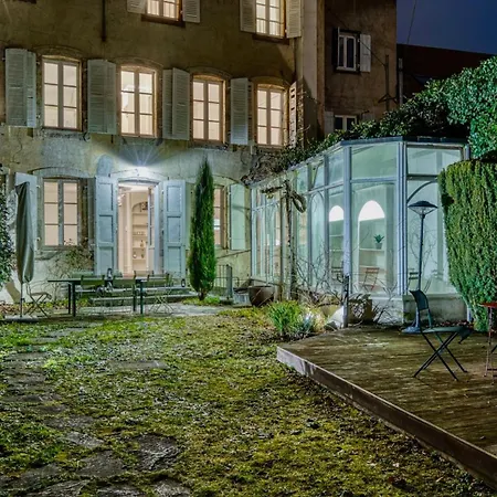 Bedroom 2 - Authentic Charm - Coliving Historic House Apartment Ferney-Voltaire