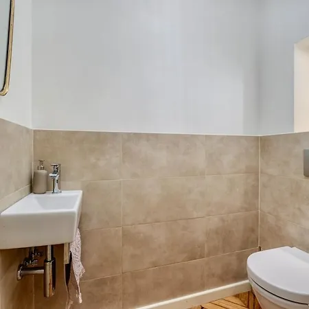 Apartment Bedroom 2 - Authentic Charm - Coliving Historic House Ferney-Voltaire