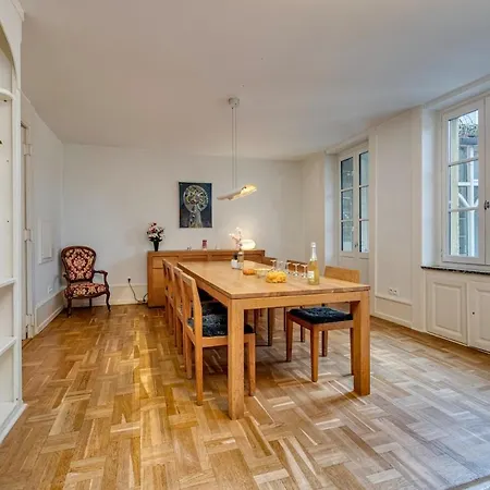 Apartment Bedroom 2 - Authentic Charm - Coliving Historic House Ferney-Voltaire